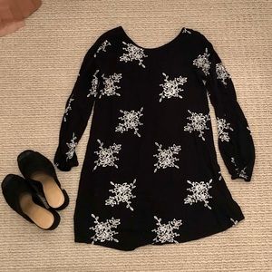 Embroidered floral top